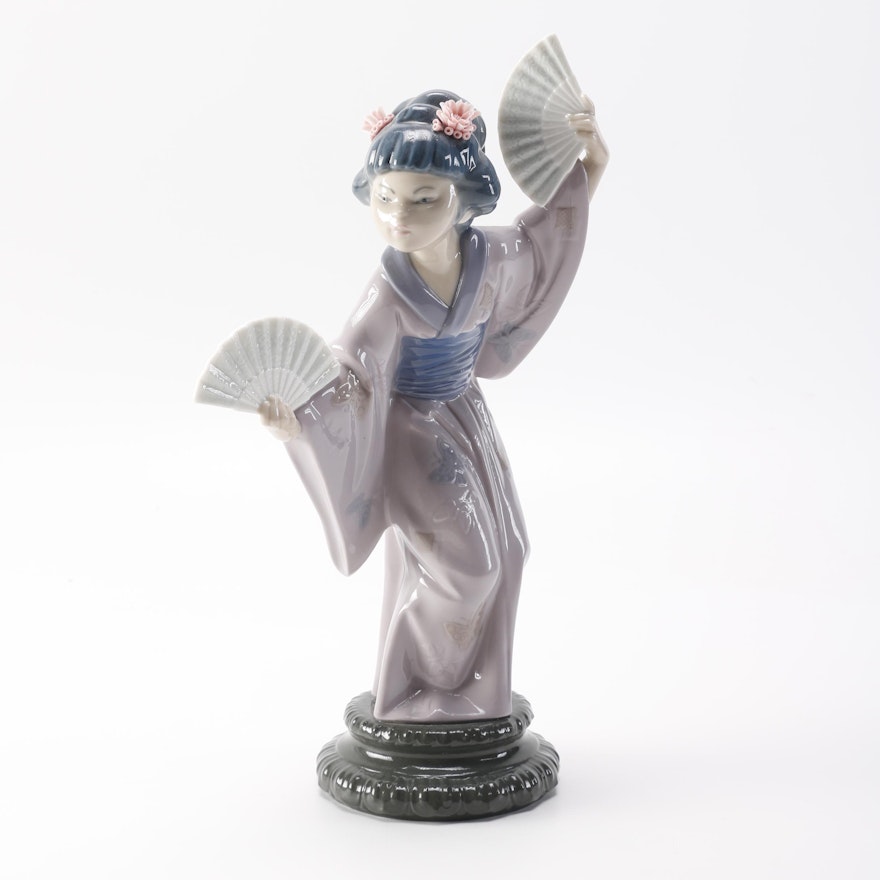 Lladró "Japanese With Fan" Porcelain Figurine