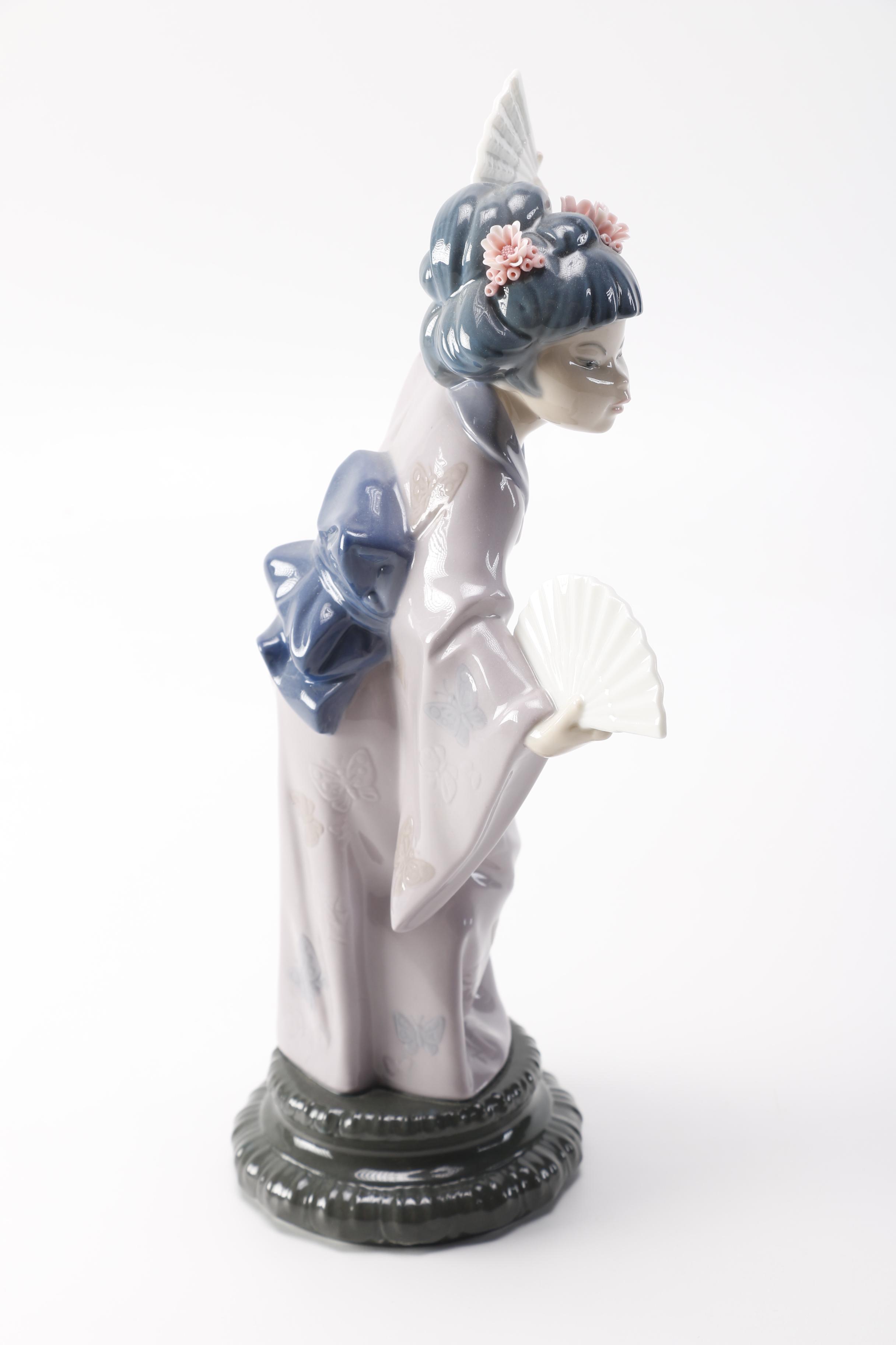 Lladró "Japanese With Fan" Porcelain Figurine