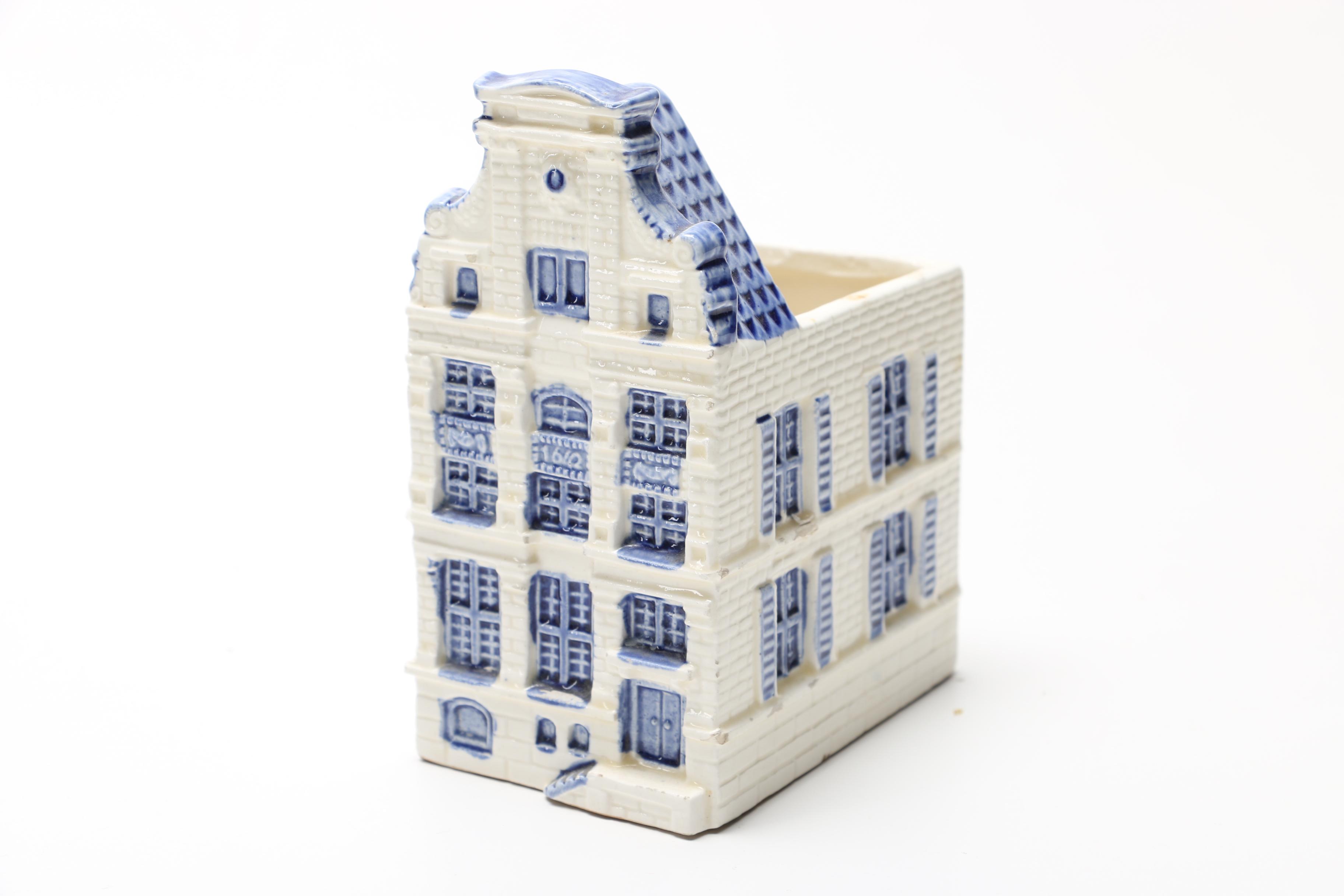 Miniature Dutch Houses Featuring KLM Delft Blue Houses