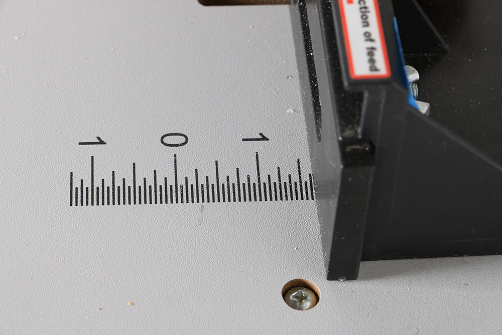 Craftsman Routing Table With Accessories