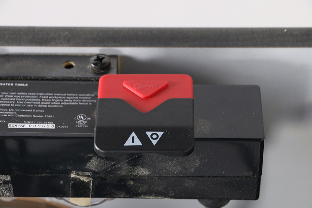 Craftsman Routing Table With Accessories