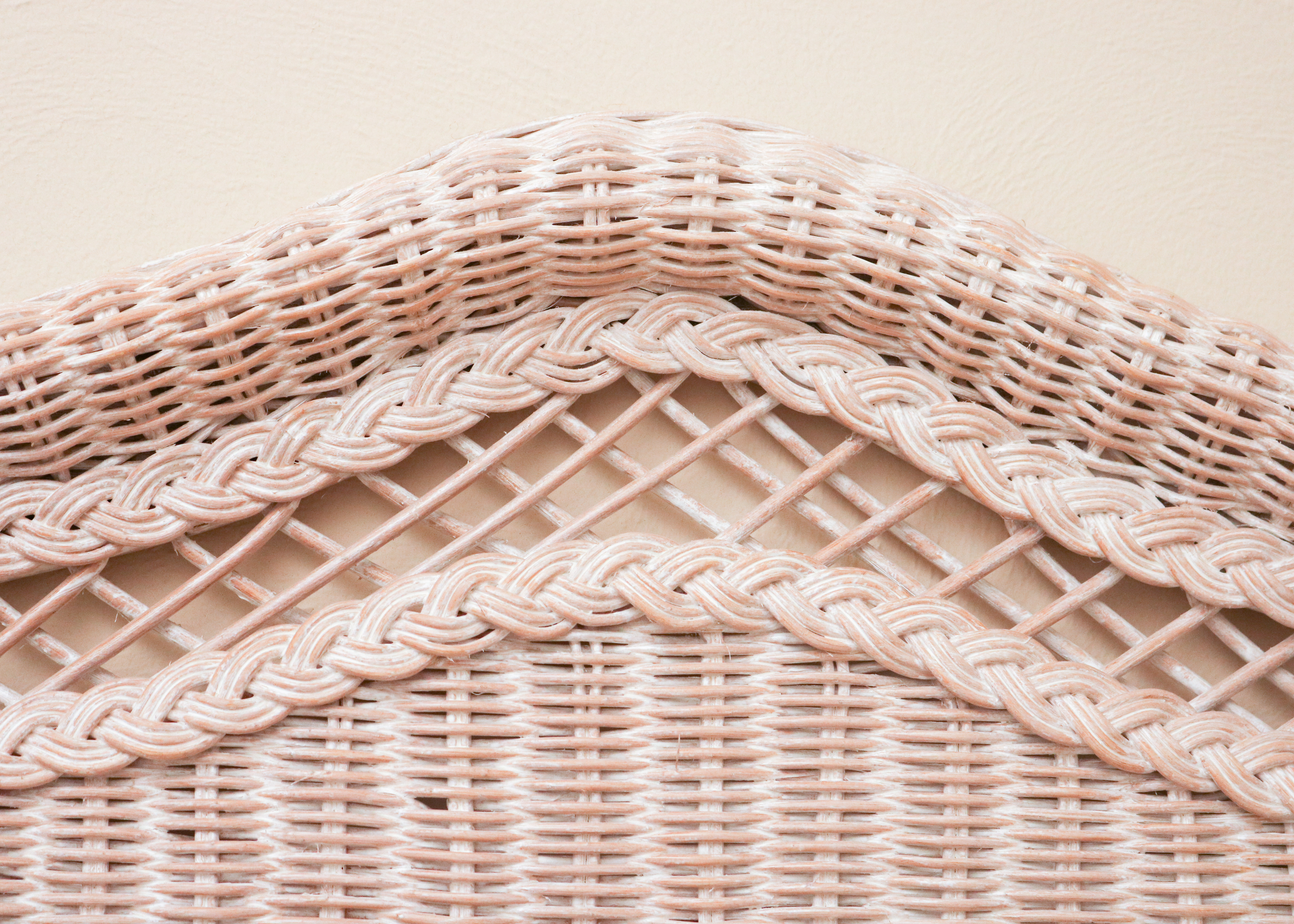 Lexington Furniture White Wicker Dresser, Mirror, and Nightstands