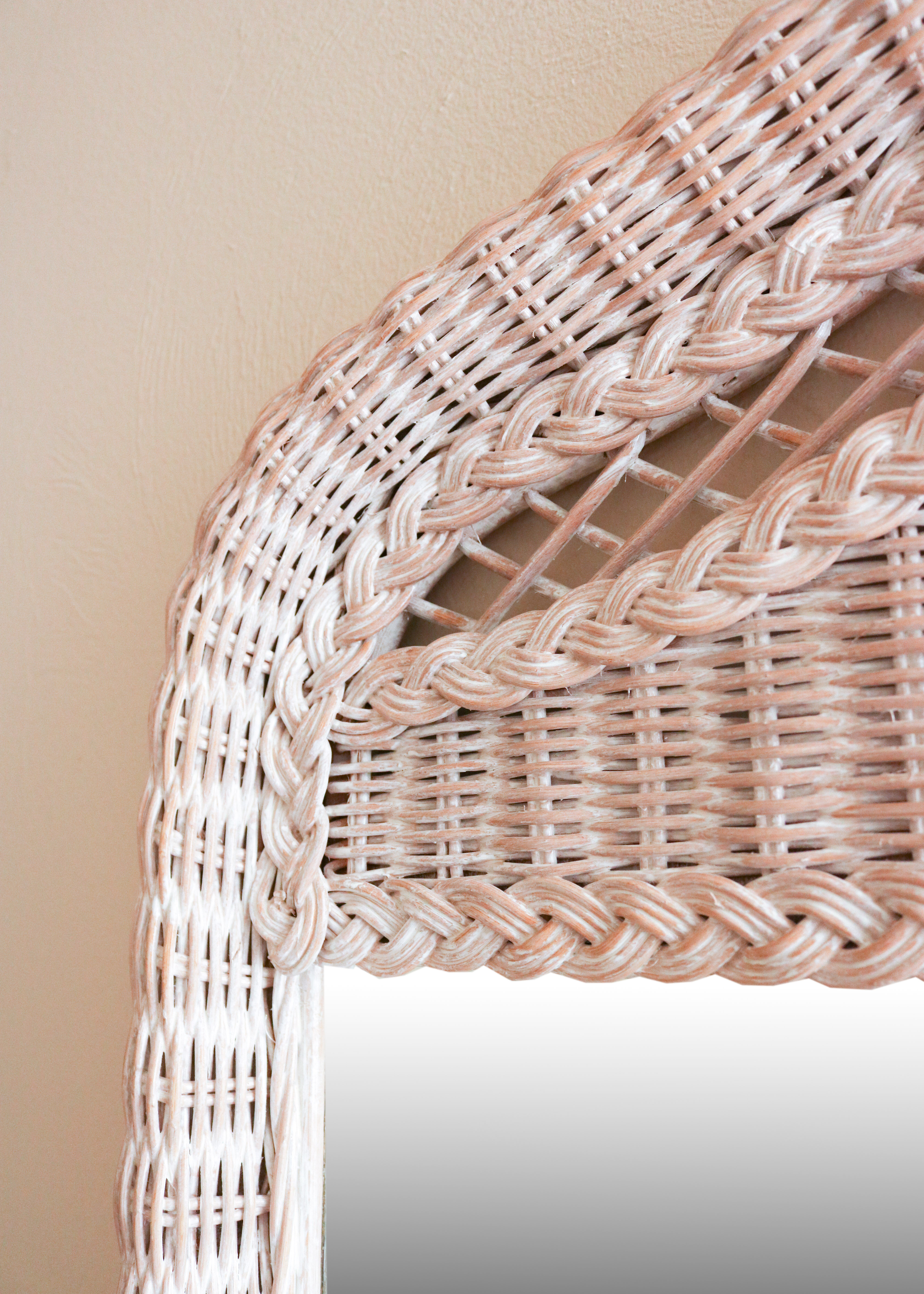 Lexington Furniture White Wicker Dresser, Mirror, and Nightstands