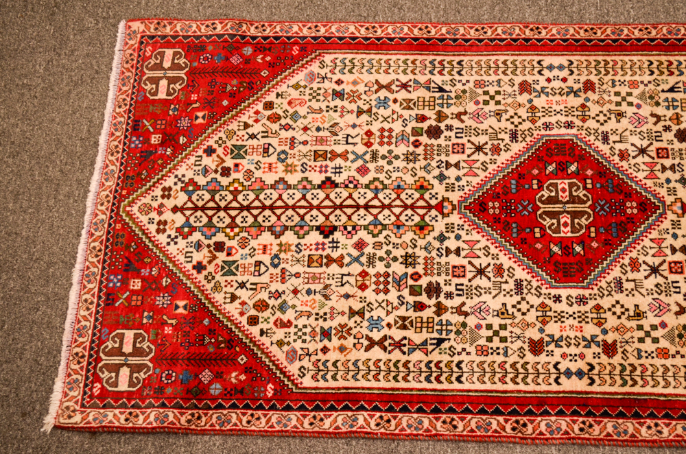 Hand-Woven Wool Persian Abadeh Area Rug