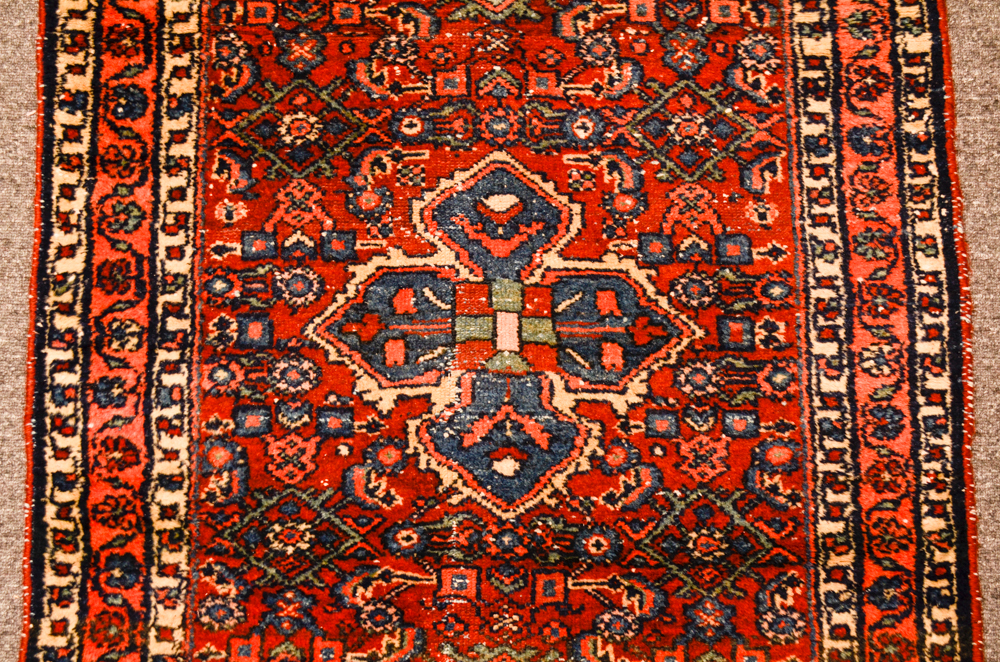 Hand-Knotted Wool Persian Hamadan Accent Rug