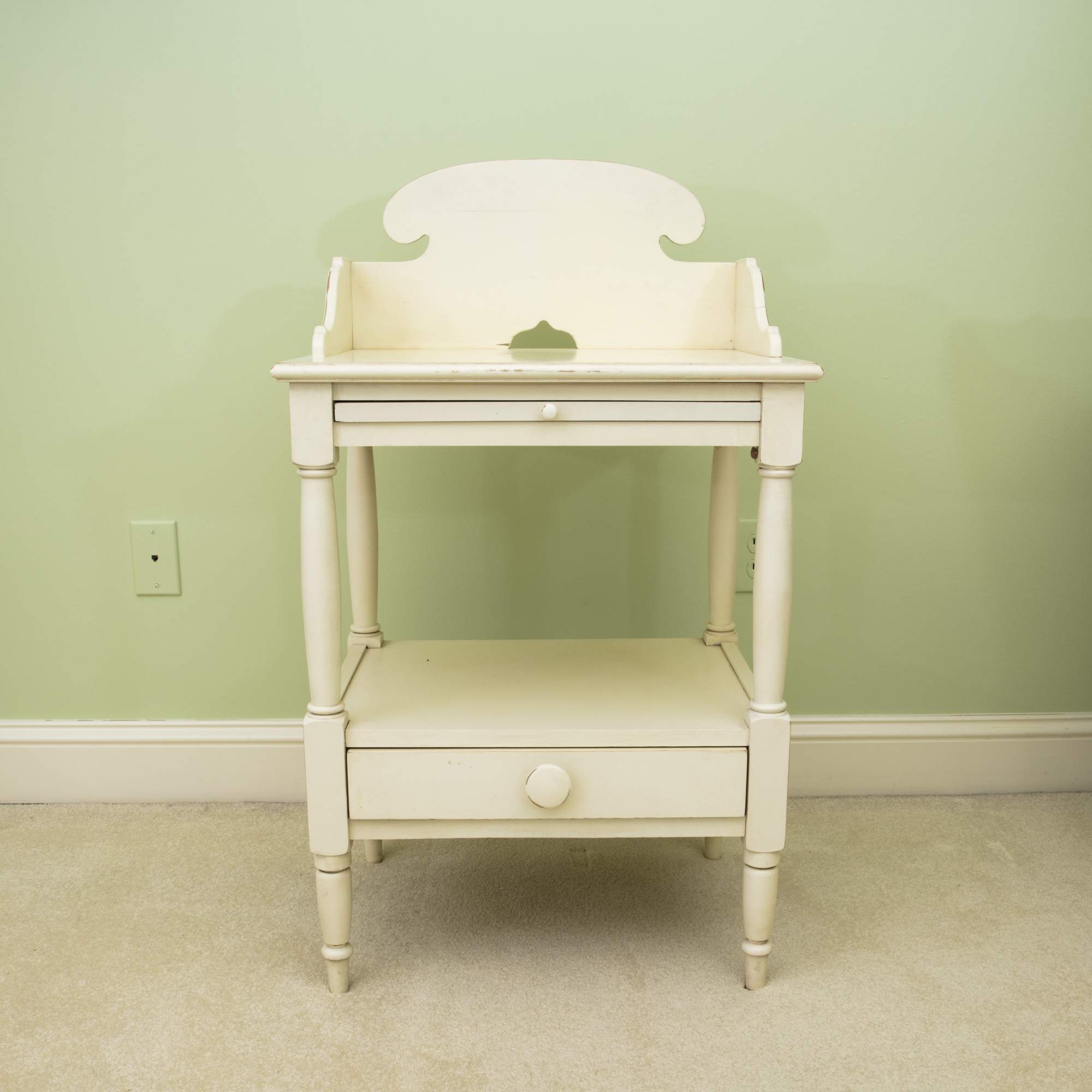 Betsy Cameron "Nitey Nite Stand" by Lexington