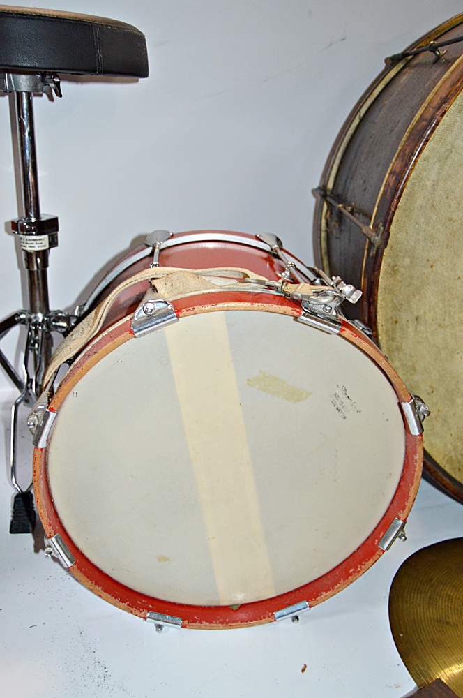 Vintage Drums, Percussion Instruments and Banjo