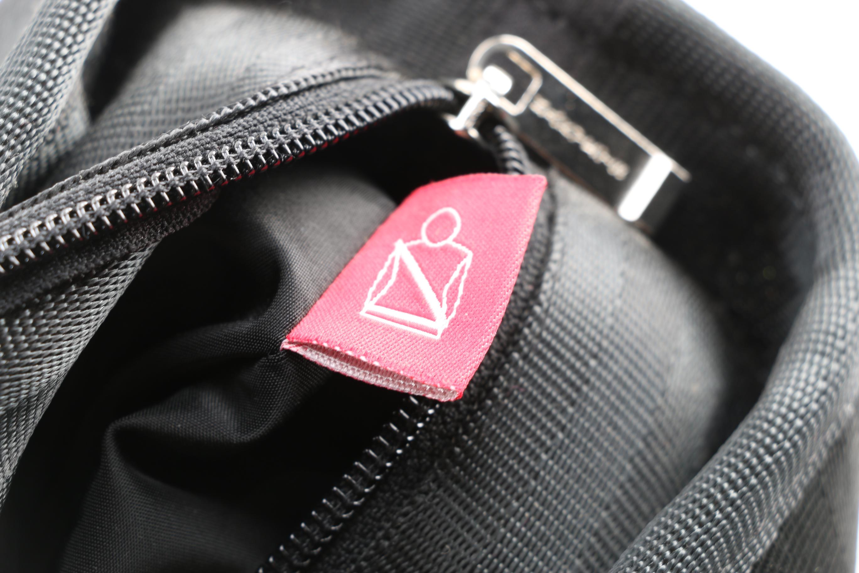 Harveys Seat Belt Duffel Bag