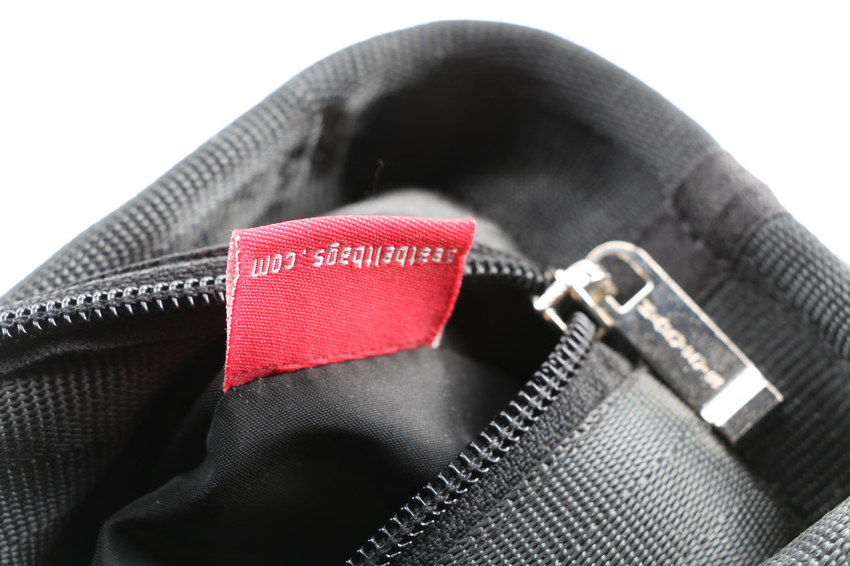 Harveys Seat Belt Duffel Bag