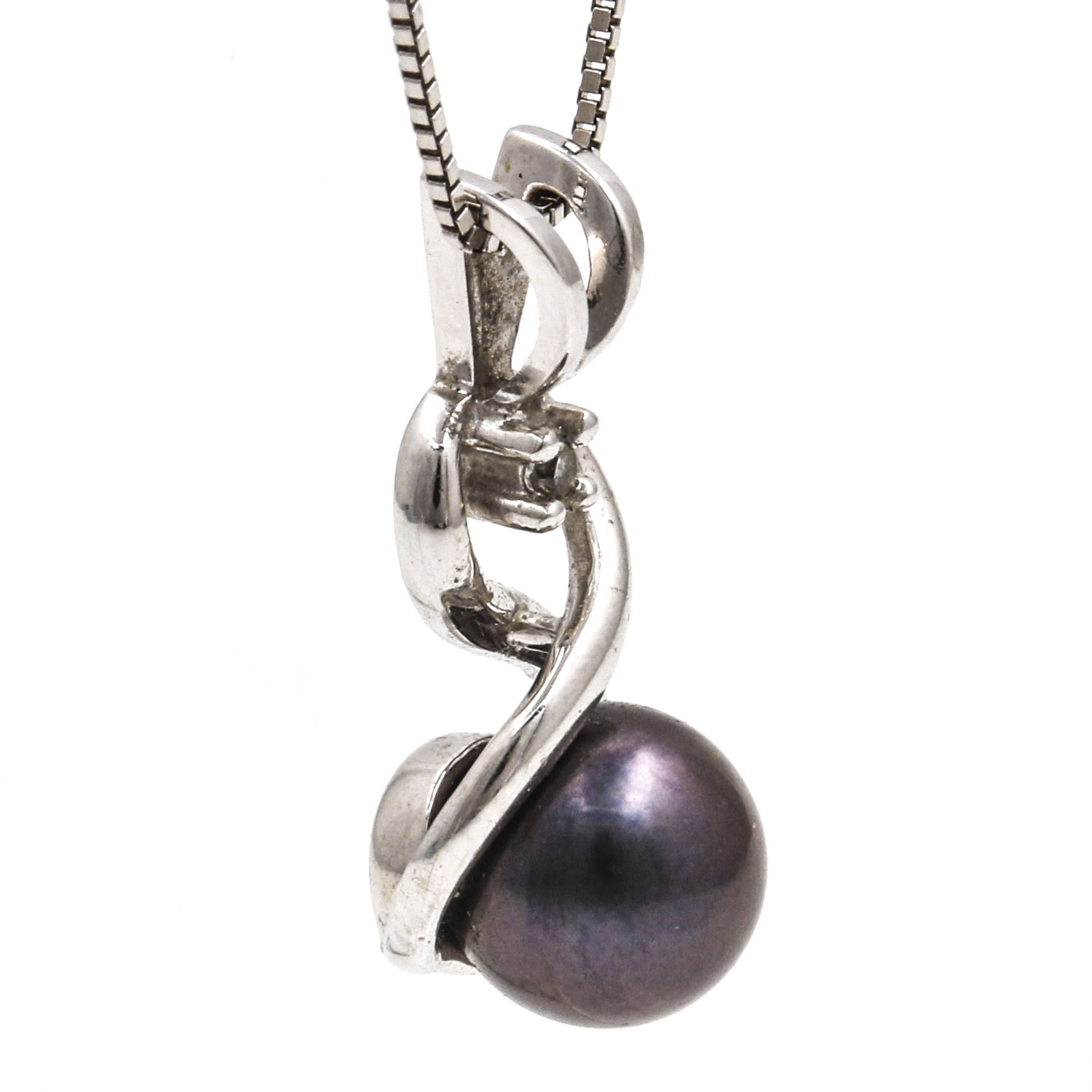 14K White Gold Cultured Pearl and Diamond Pendant Necklace