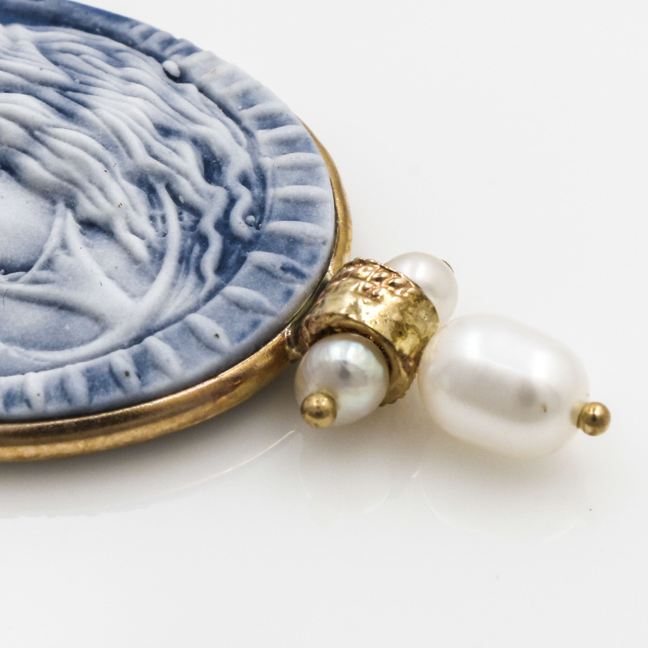 14K Yellow Gold Pearl and Jasperware Necklace