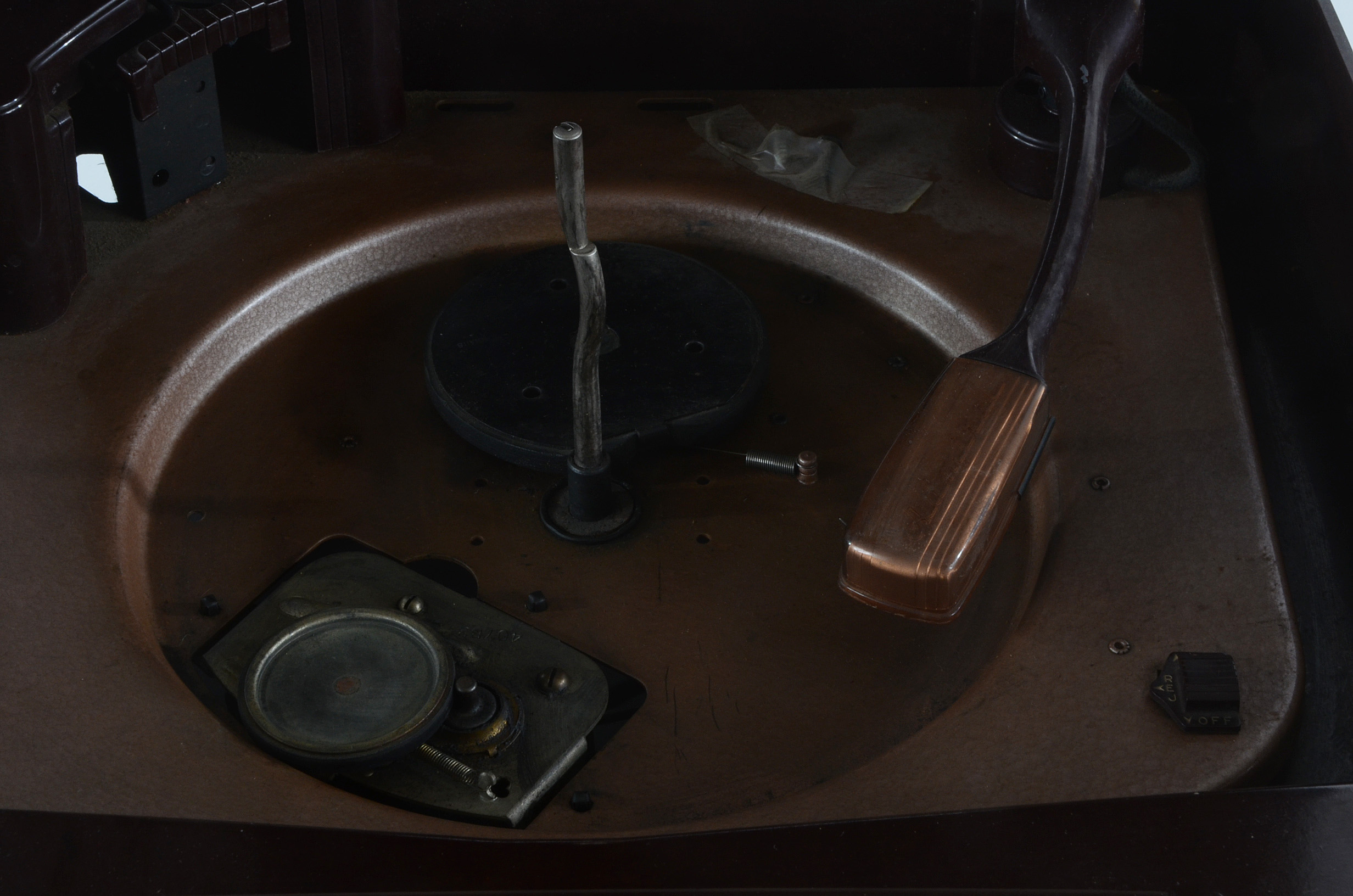 Admiral 7RT41-N Bakelite Tube Radio and Record Player