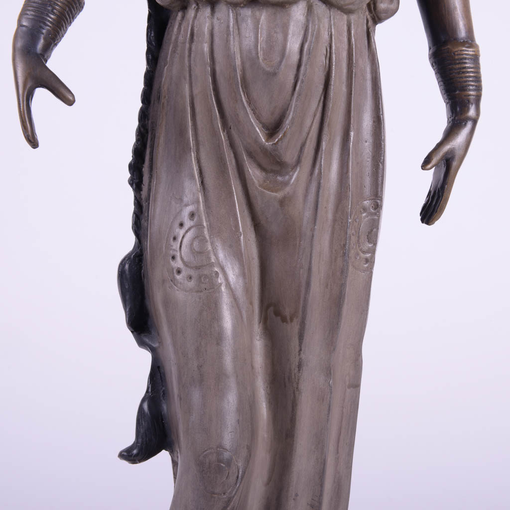 Reproduction Bronze Sculpture After D.H. Chiparus