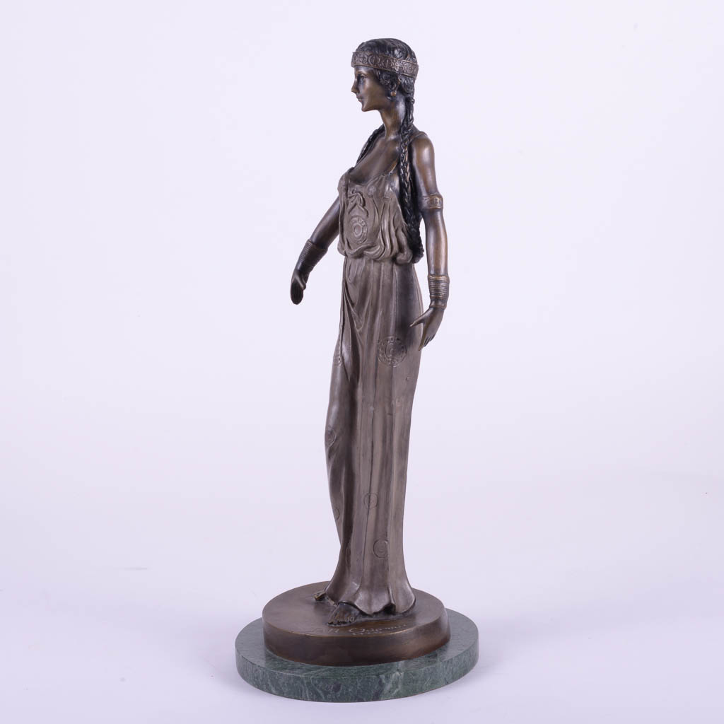 Reproduction Bronze Sculpture After D.H. Chiparus