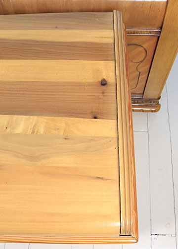 Franklin White Cedar Chest