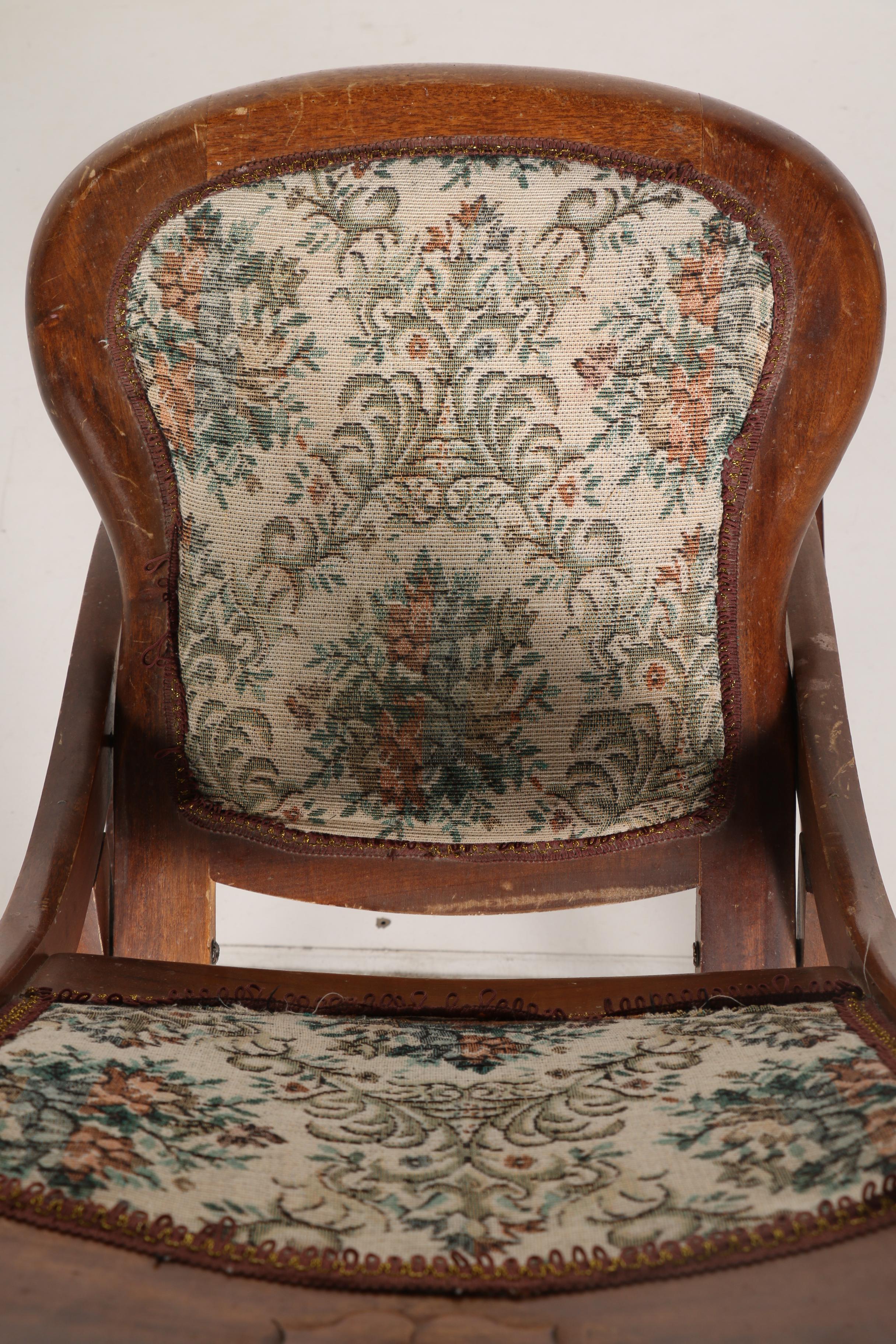 Vintage Victorian Style Folding Sewing Rocker