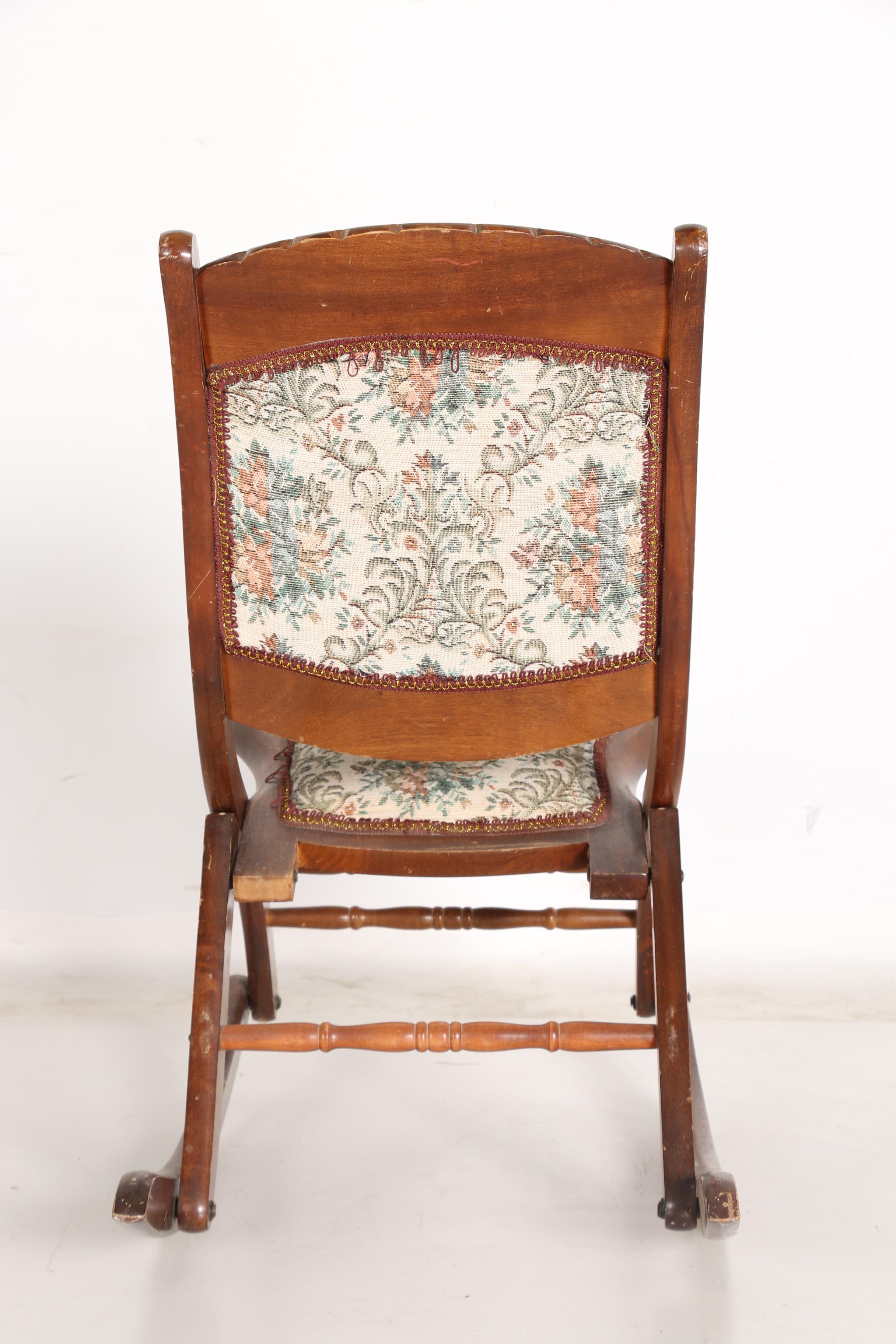 Vintage Victorian Style Folding Sewing Rocker