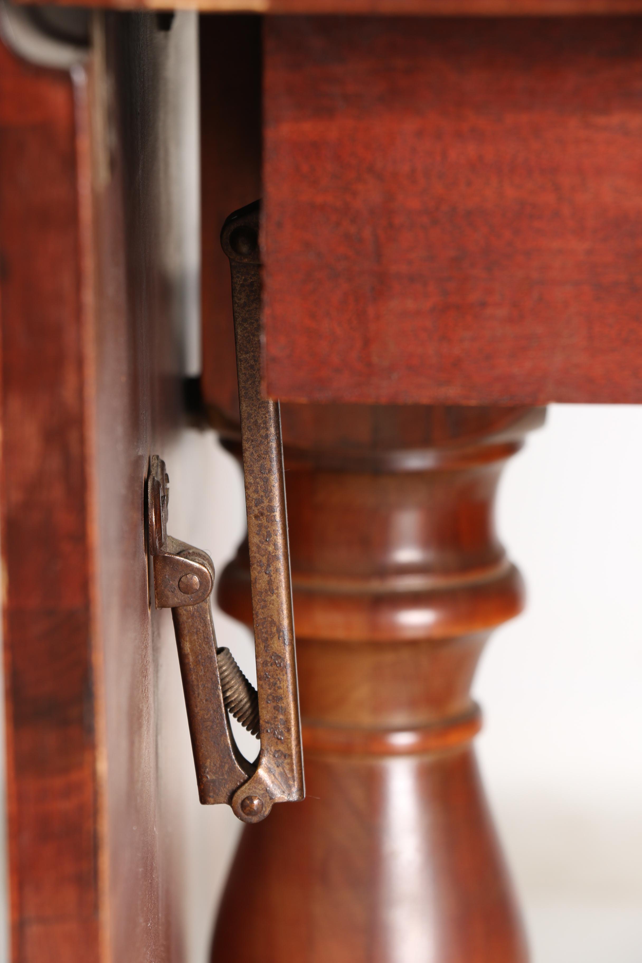 Vintage Duncan Phyfe Style Drop-Leaf Dining Table