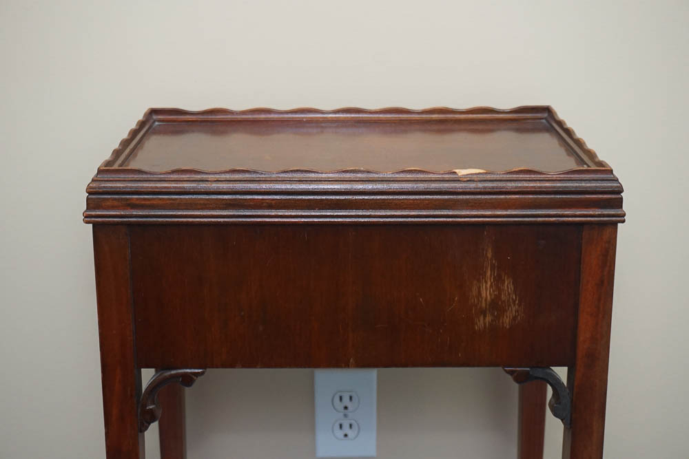 Vintage Federal Style Side Table