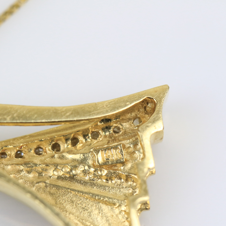 14K Yellow Gold and Graduated Diamond Pendant Necklace with 18K Box Chain