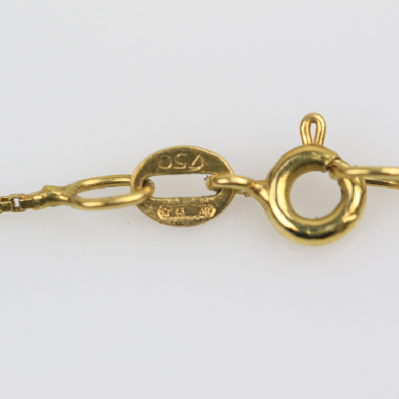 14K Yellow Gold and Graduated Diamond Pendant Necklace with 18K Box Chain