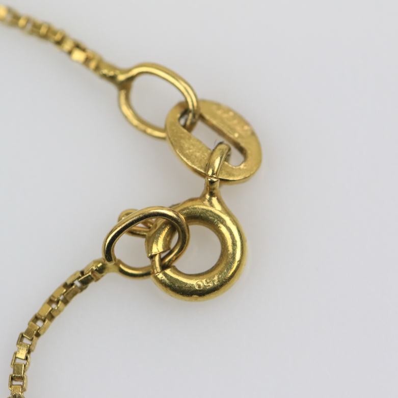 14K Yellow Gold and Graduated Diamond Pendant Necklace with 18K Box Chain