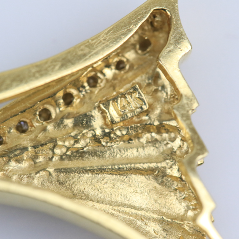 14K Yellow Gold and Graduated Diamond Pendant Necklace with 18K Box Chain