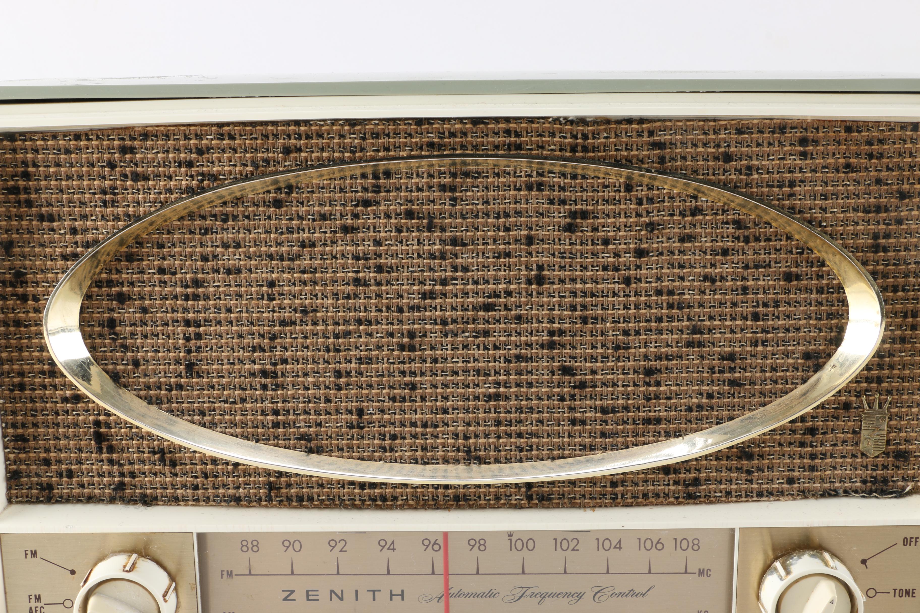 Mid-Century Zenith Radio