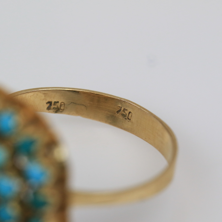 18K Yellow Gold and Turquoise Cocktail Ring