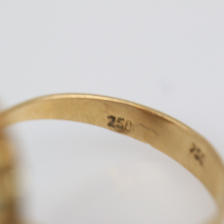 18K Yellow Gold and Turquoise Cocktail Ring