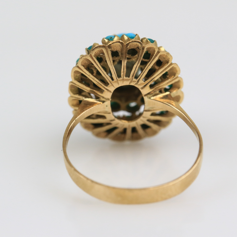 18K Yellow Gold and Turquoise Cocktail Ring