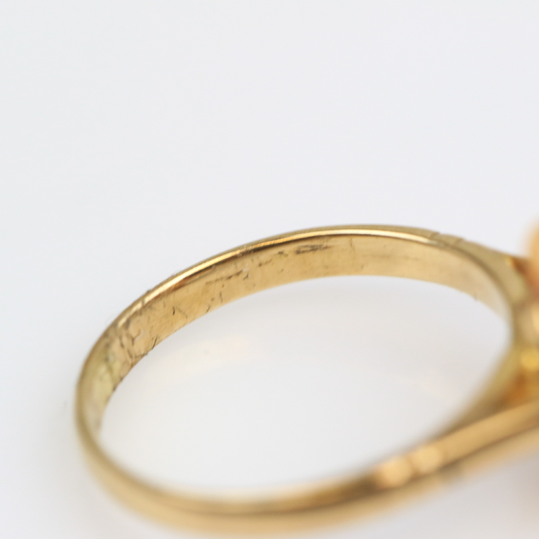 18K Yellow Gold and Carved Coral Rosebud Ring