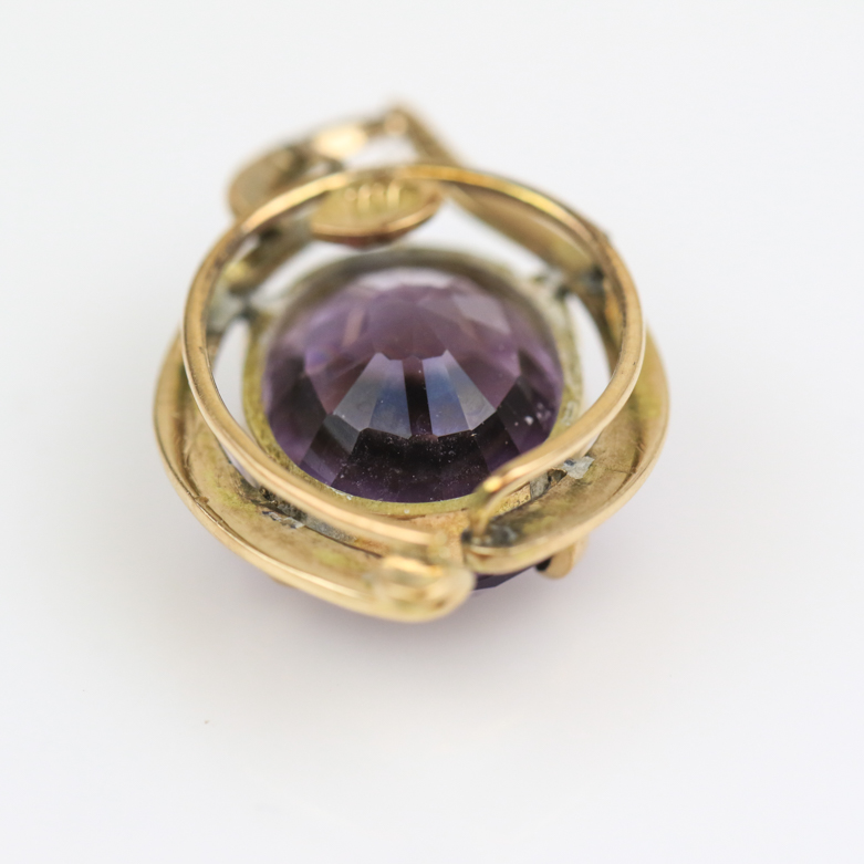 14K Yellow Gold and 5.21 CTS Amethyst Pendant