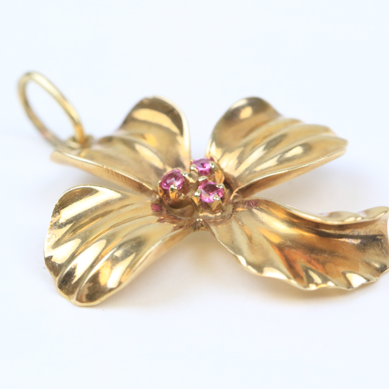 14K Yellow Gold and Pink Sapphire Flower Pendant