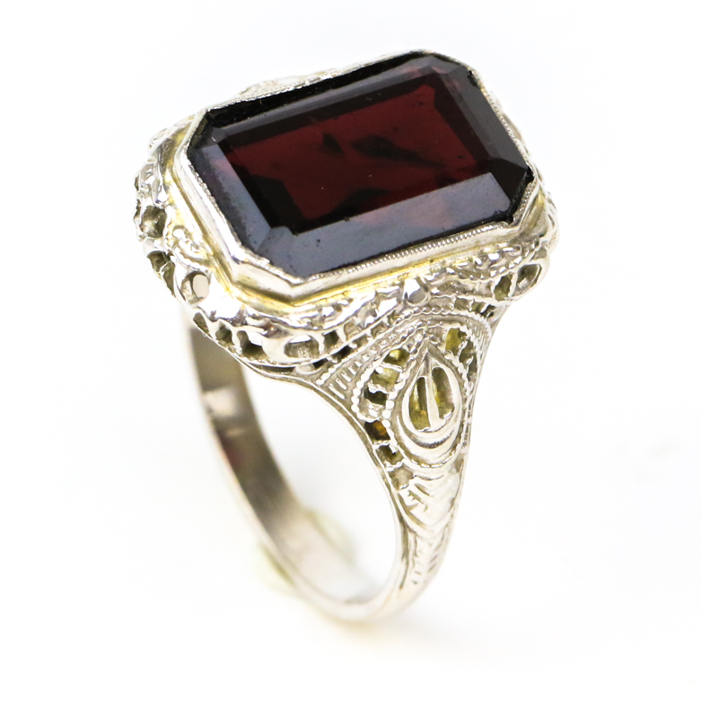 Late Edwardian 14K White Gold and Synthetic Garnet Filigree Ring