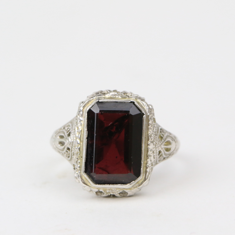 Late Edwardian 14K White Gold and Synthetic Garnet Filigree Ring
