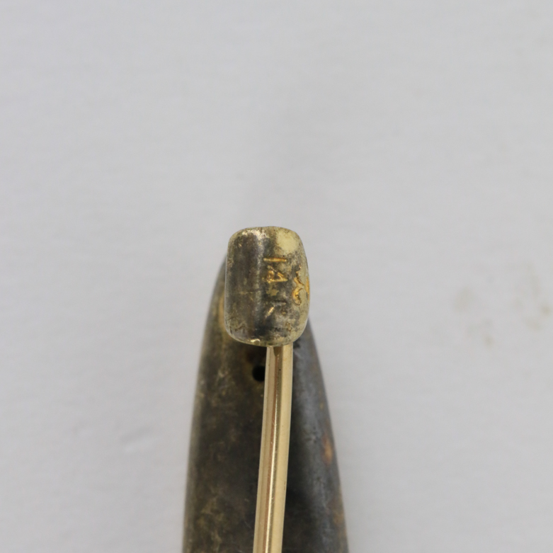 Victorian 10K Yellow Gold and Flush Set Sapphire Bar Brooch