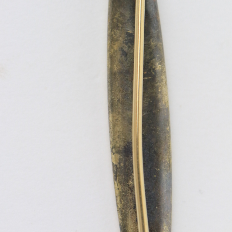 Victorian 10K Yellow Gold and Flush Set Sapphire Bar Brooch