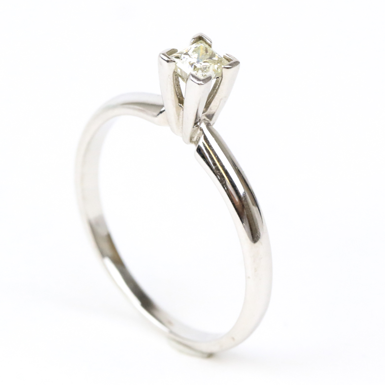 14K White Gold and Princess Cut Diamond Solitaire Ring