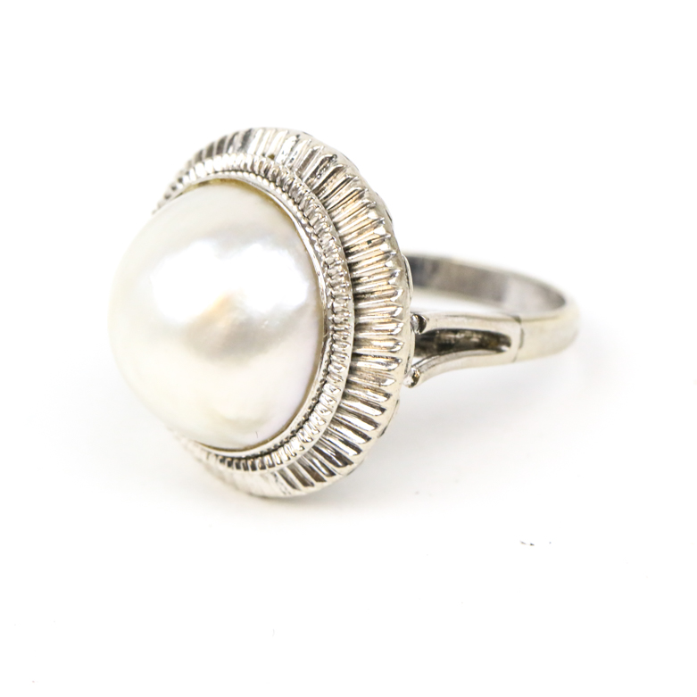 18K White Gold and Cultured Mabe Pearl Cocktail Ring