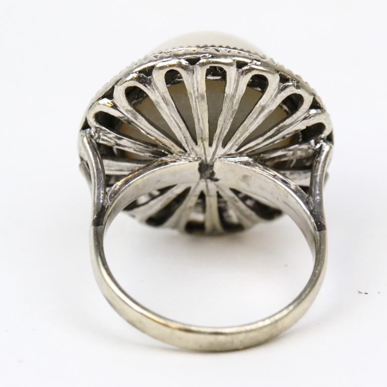 18K White Gold and Cultured Mabe Pearl Cocktail Ring