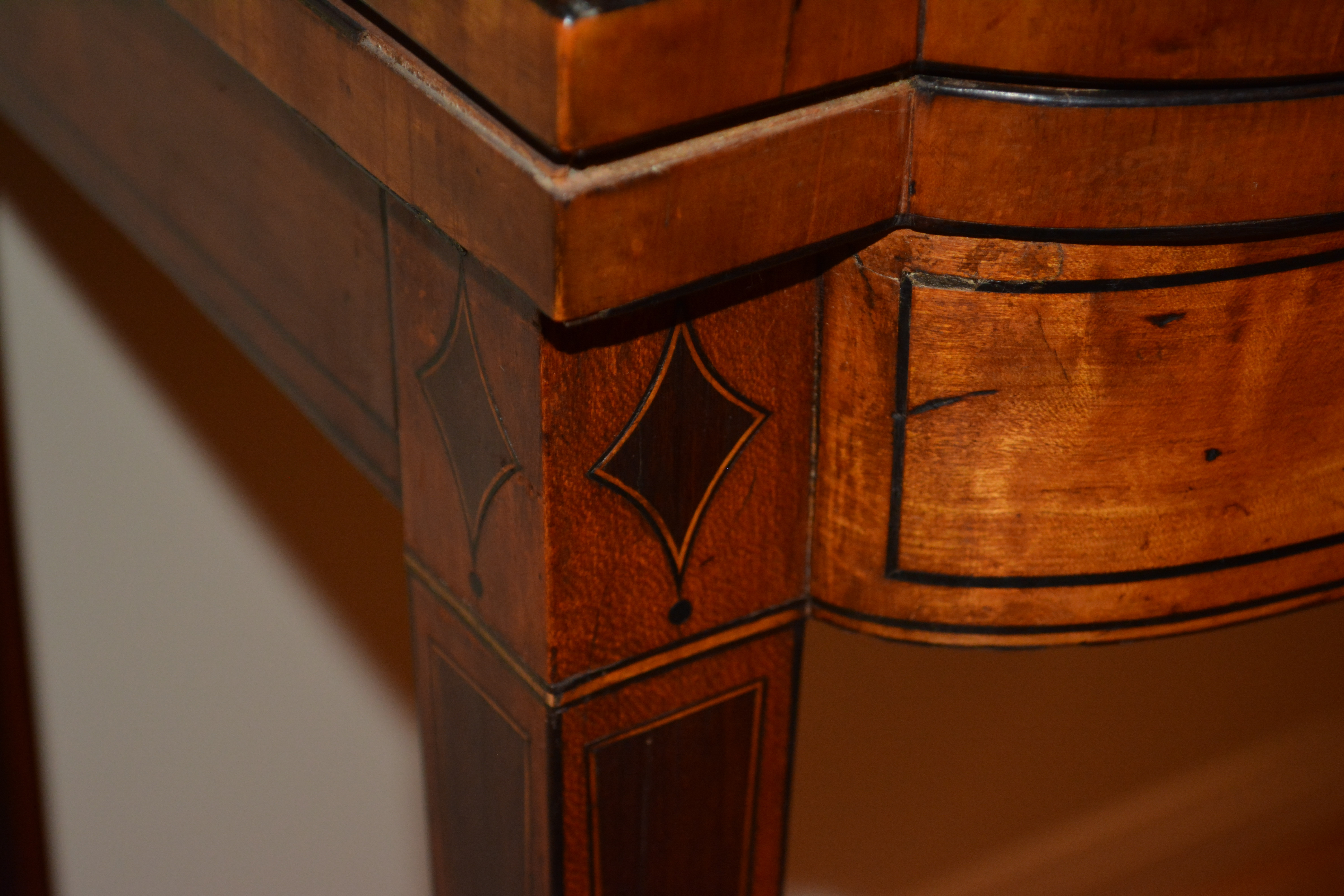 Antique Hepplewhite Style Games Table With Foldover Top