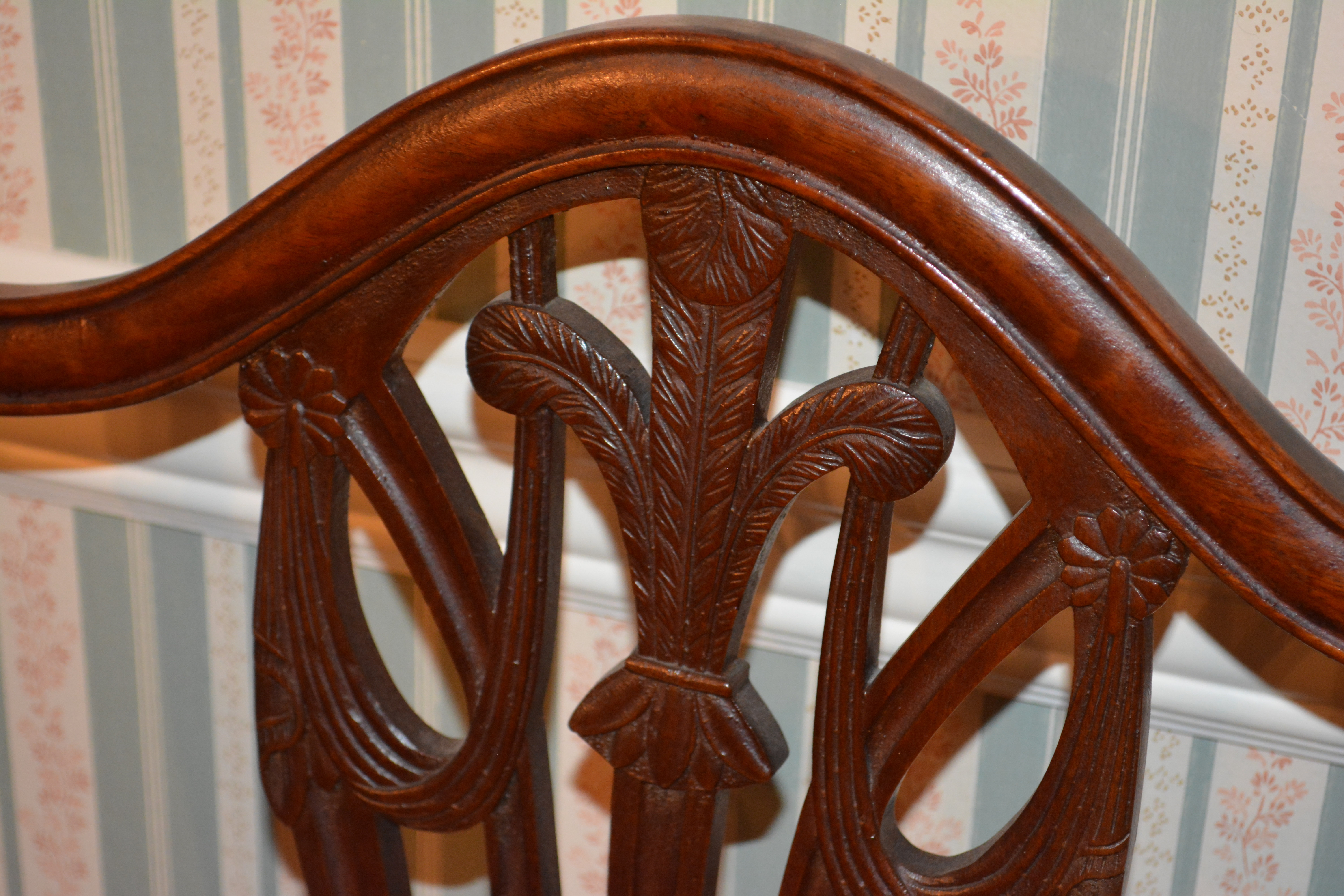 Vintage Hepplewhite Style Side Chairs With Leather Seats