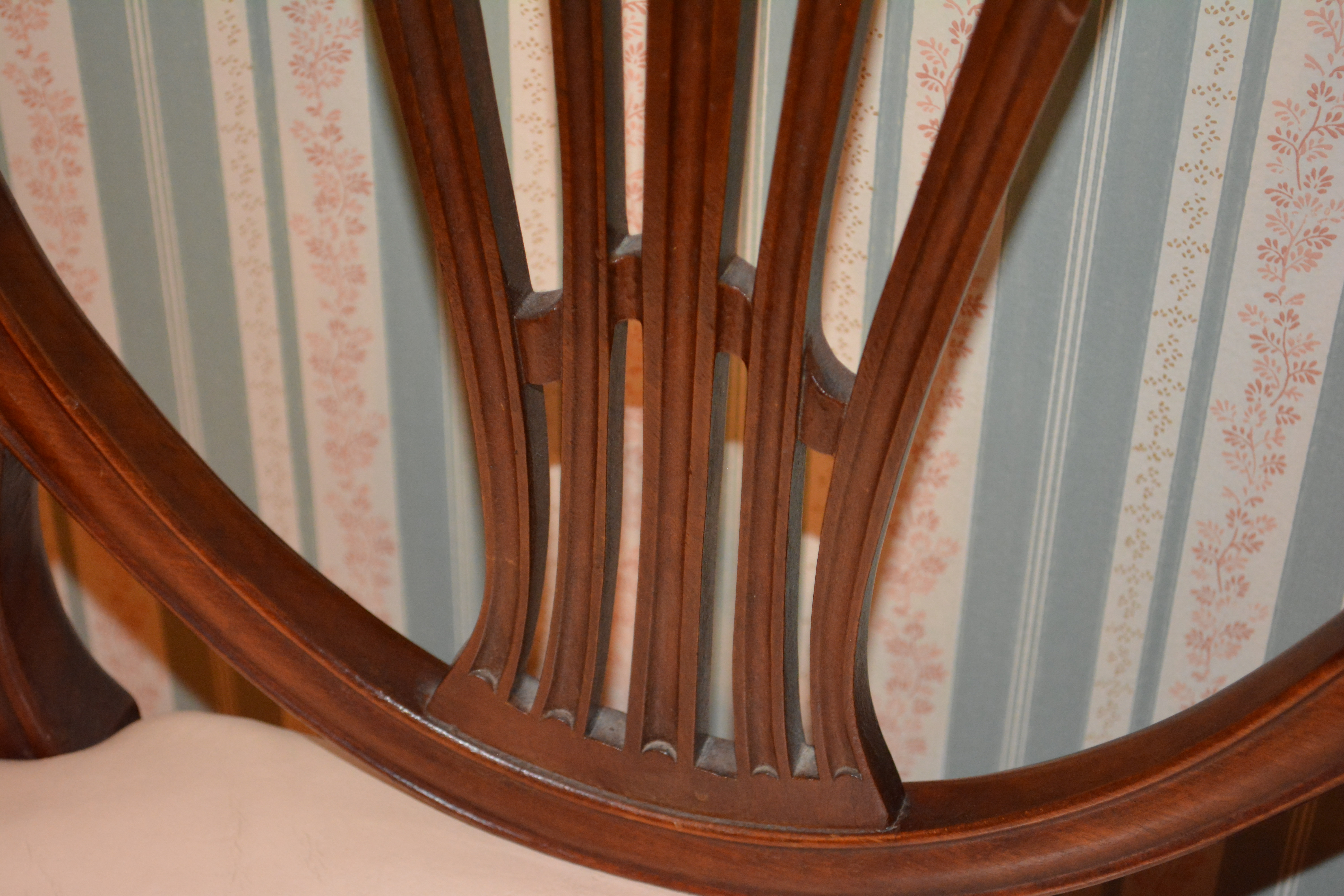 Vintage Hepplewhite Style Side Chairs With Leather Seats