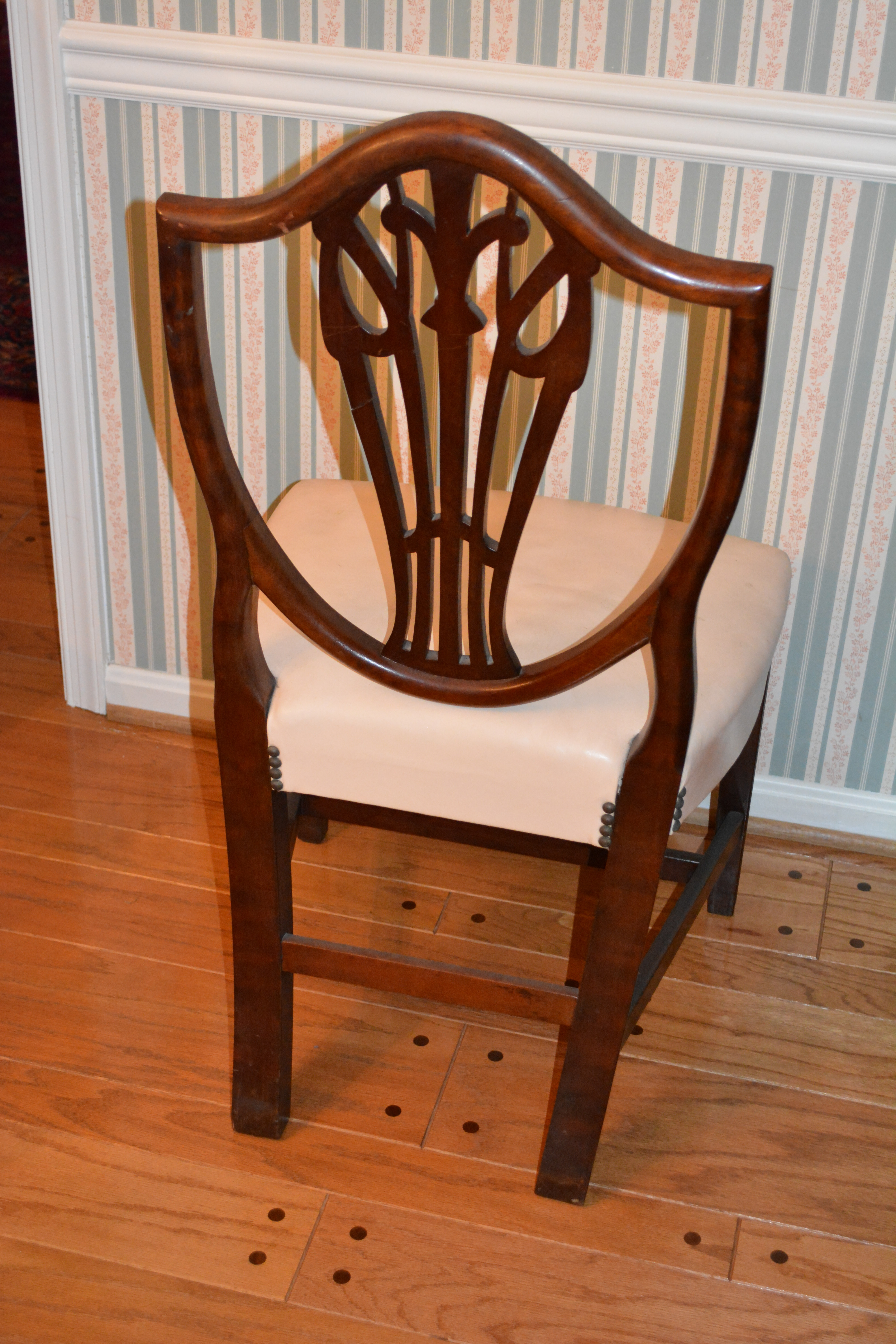 Vintage Hepplewhite Style Side Chairs With Leather Seats