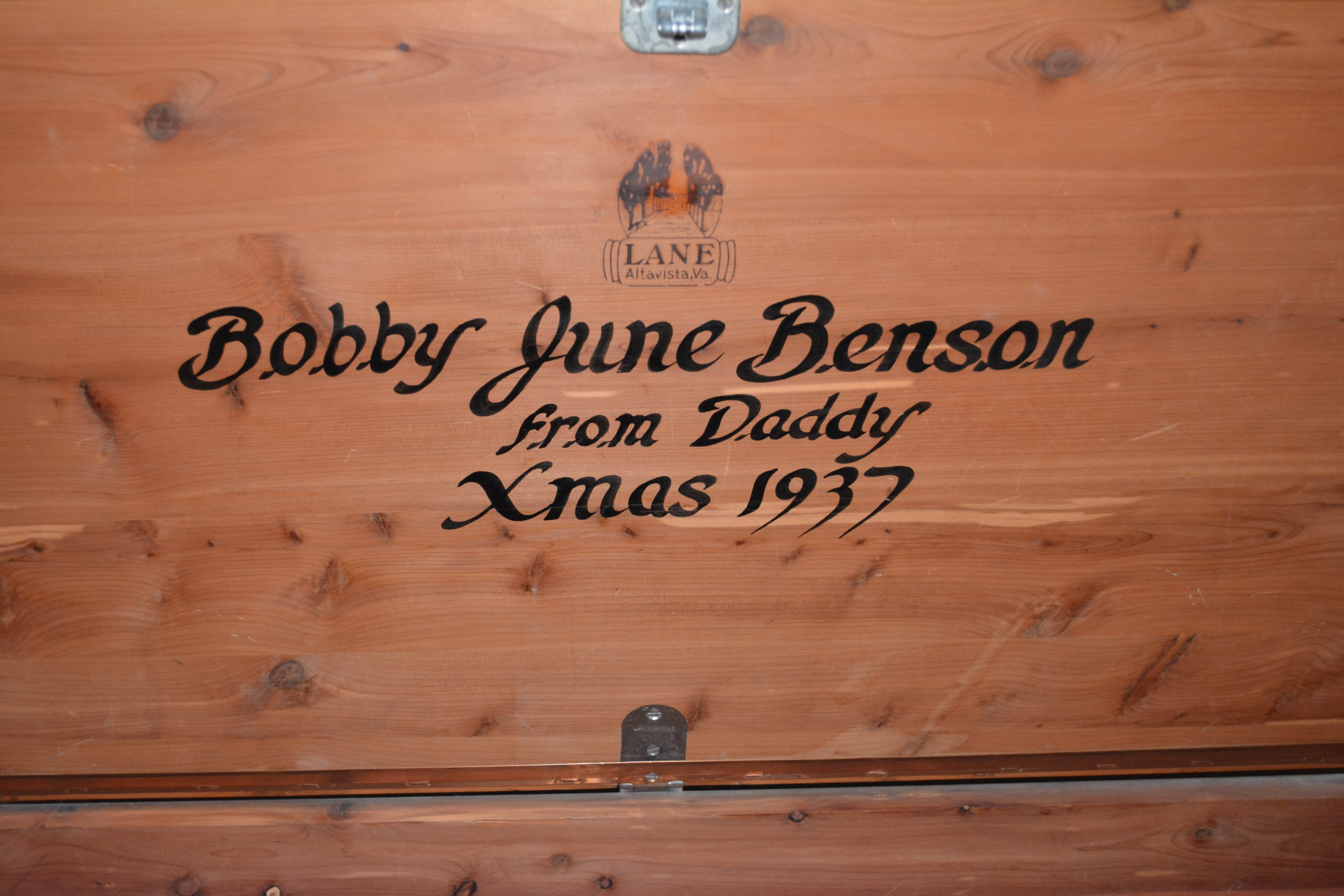 Vintage Lane Cedar Chest