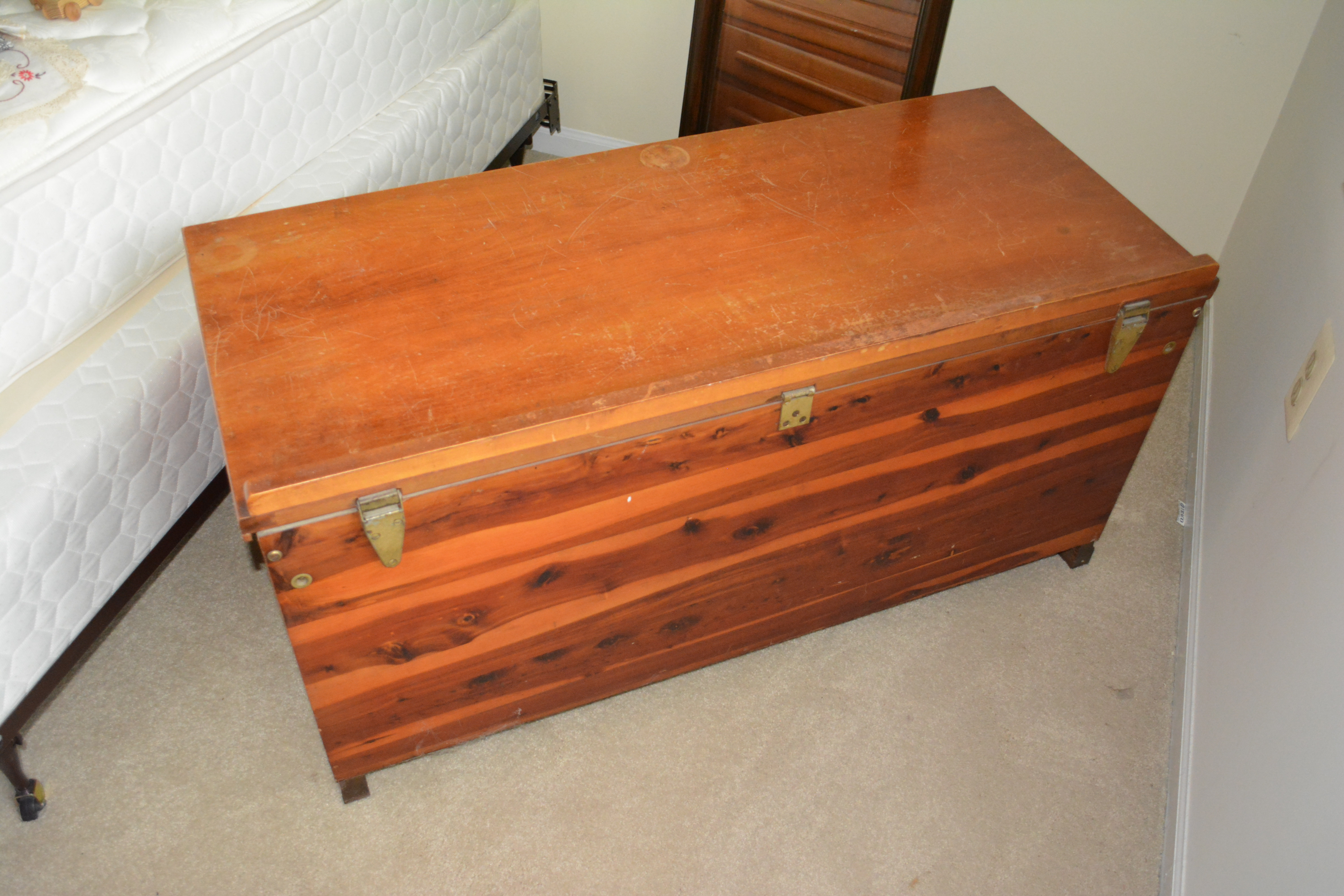 Vintage Lane Cedar Chest