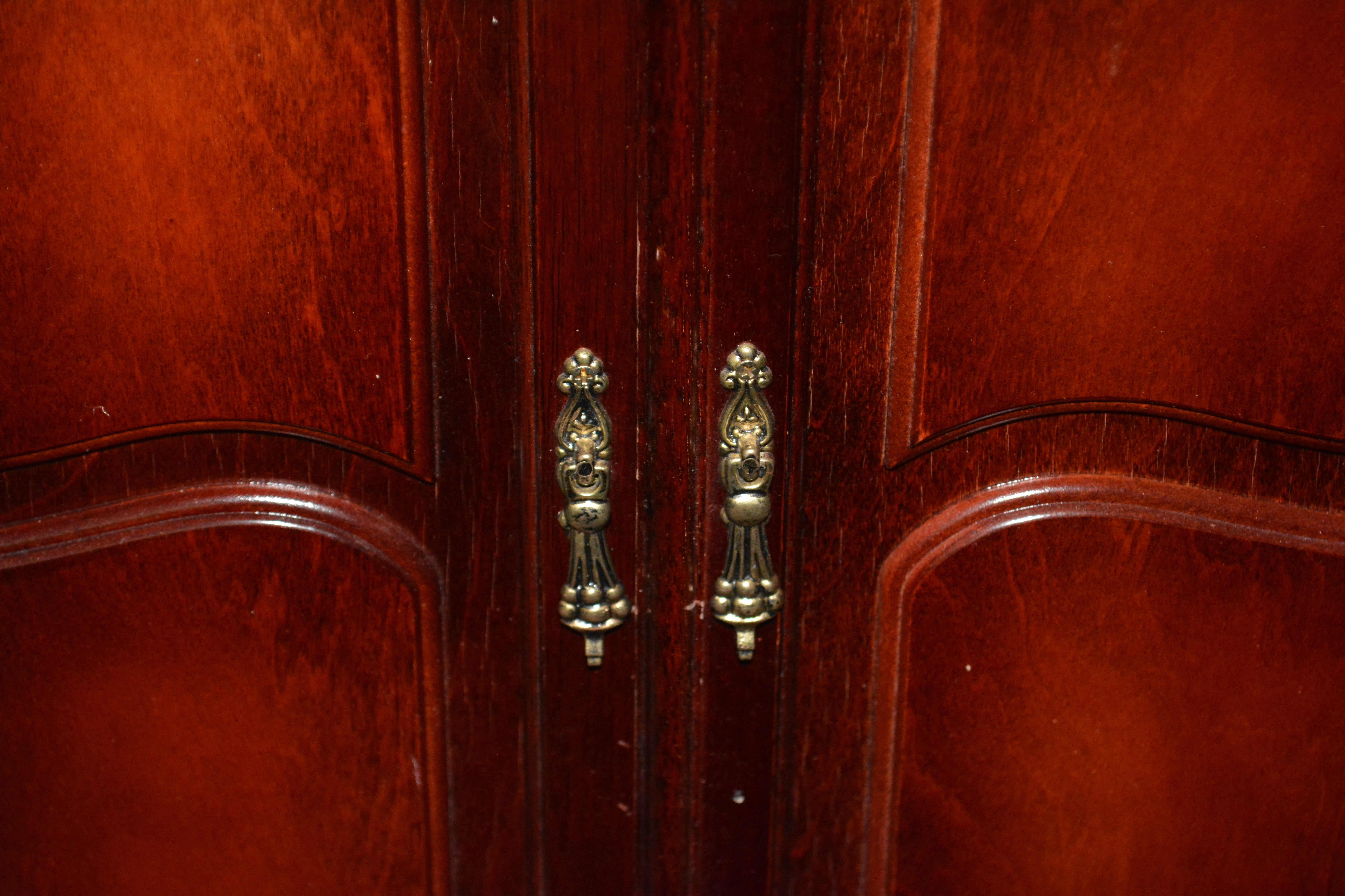 Standing Jewelry Case