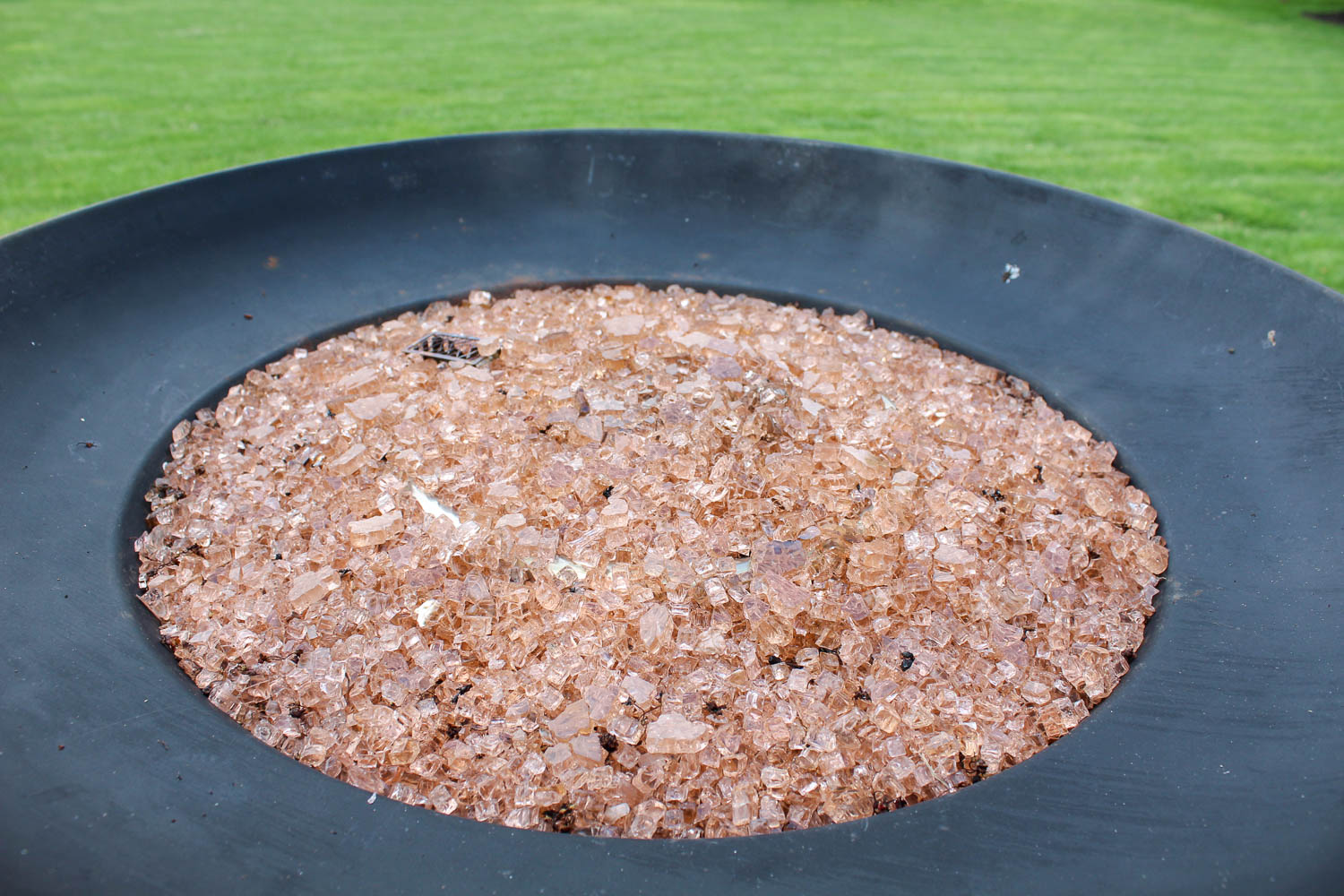 Outdoor Gas Fire Pit with Decorative Center Stones