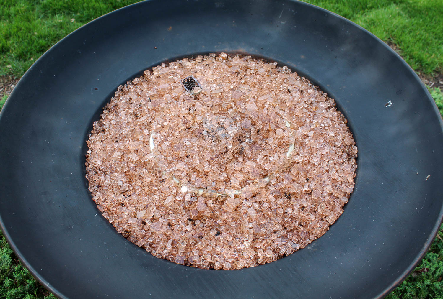 Outdoor Gas Fire Pit with Decorative Center Stones